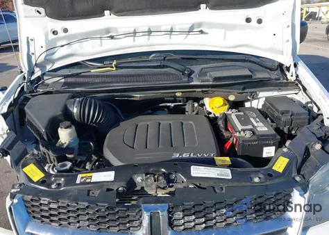 2016 Dodge Grand Caravan Se z USA, uszkodzony, nr VIN 2C7WDGBG6GR313705